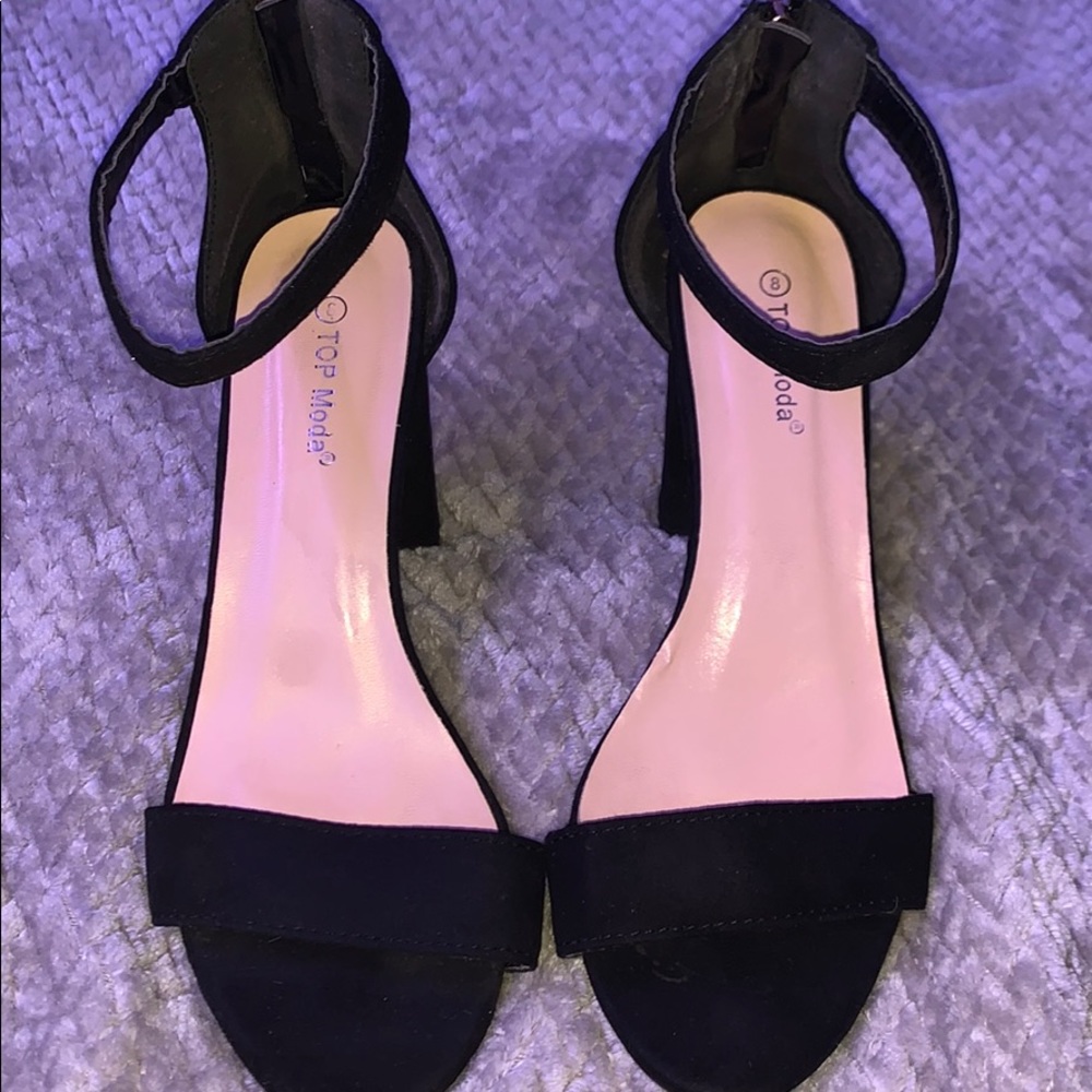 Top Moda High Heeled Shoes.
